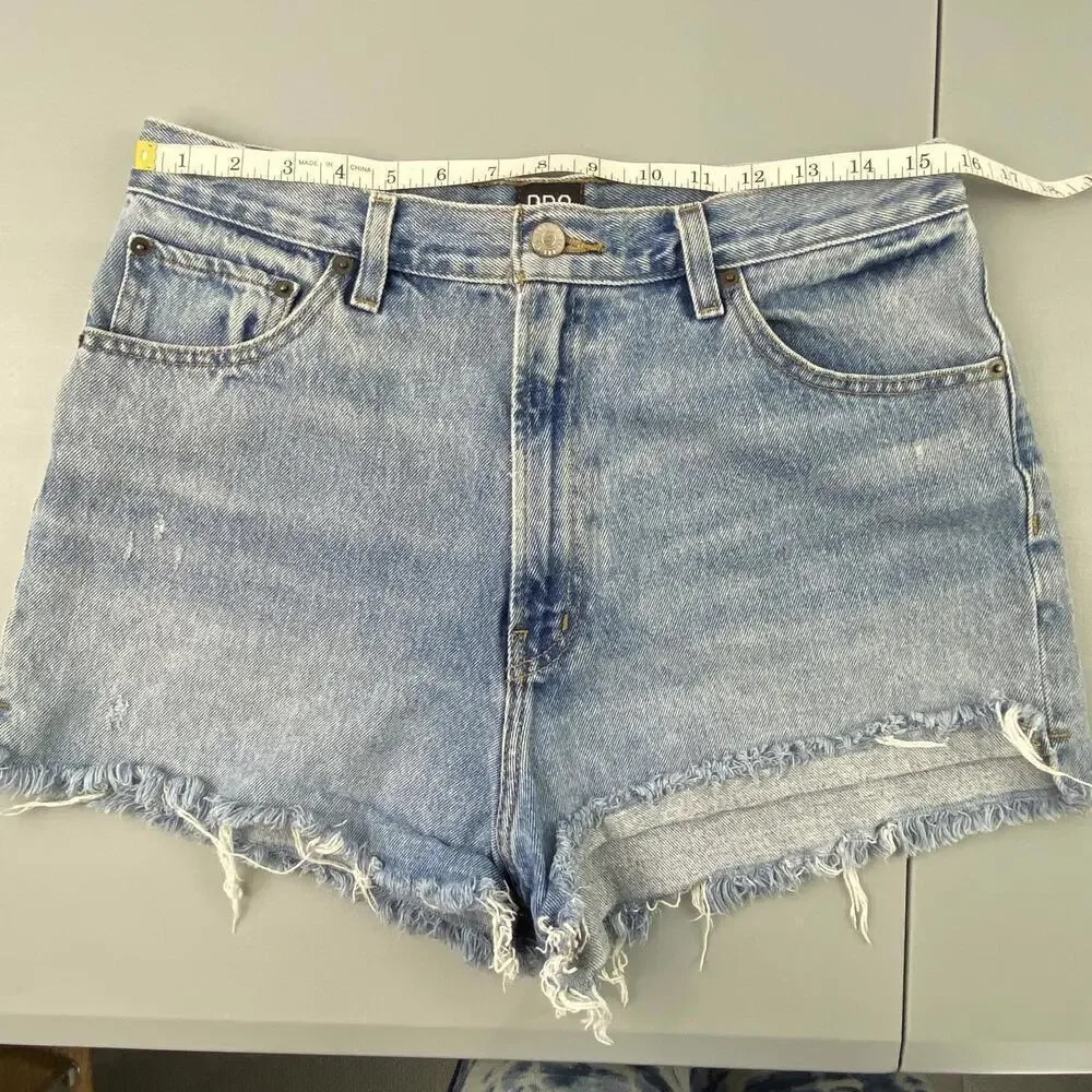 BDG Urban Outfitters High-Rise Girlfriend Denim Shorts Sz 31